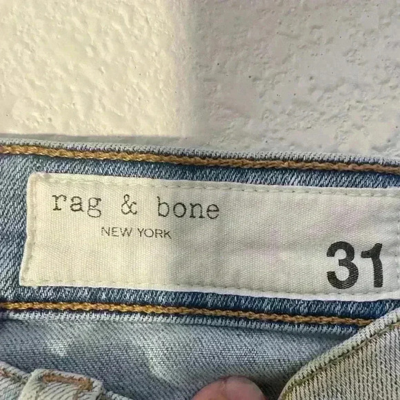 Rag & Bone Light Wash soft Frayed Hem Jeans - Size 31 - Picture 7 of 11